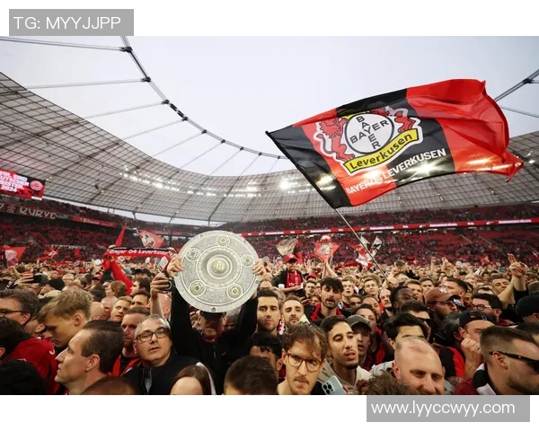 世界杯精彩对决曼联大胜阿森纳红牌事件引发全场热议 世界杯精彩对决曼联大胜阿森纳红牌事件引发全场热议