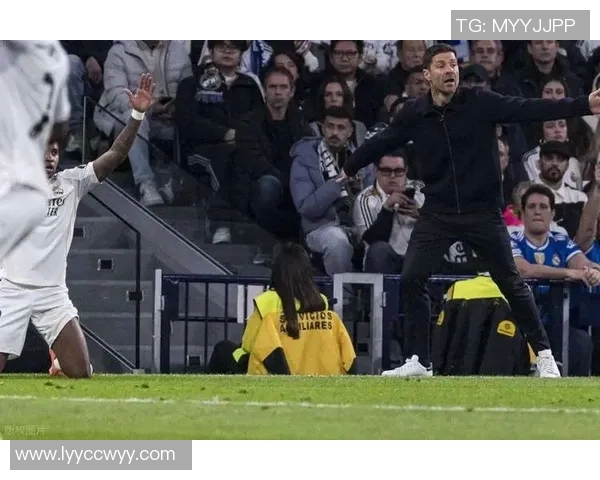 德甲焦点战：皇马惊险逆转曼城全场沸腾战术解析尽在其中