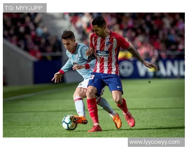 西甲激战：那不勒斯与巴萨战成平局补时进球点燃全场激情