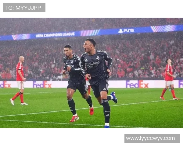 足总杯激战本菲卡与皇马互交白卷红牌争议引发全场热议