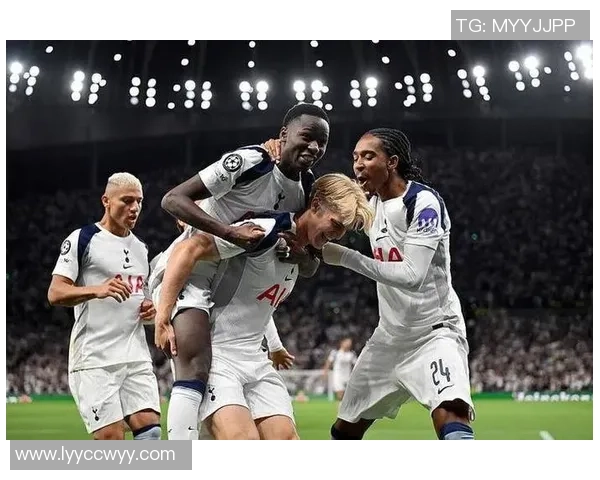 意甲激战：多特蒙德与曼联鏖战成平局全场沸腾瞬间回顾